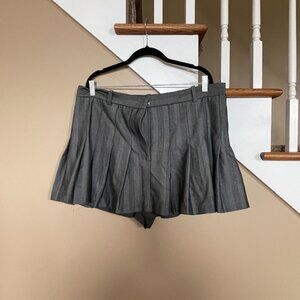 Abercrombie & Fitch Gray Striped Pleated Mini Skort lined sz XL